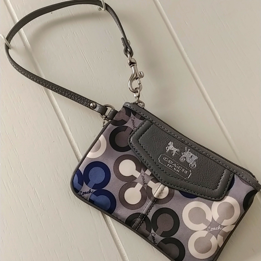 COACH Madison OP Wristlet